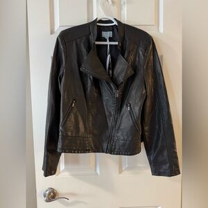 Liz Lange Black Textured Faux Leather Moto Jacket Women’s Size L NWT Funnel Neck